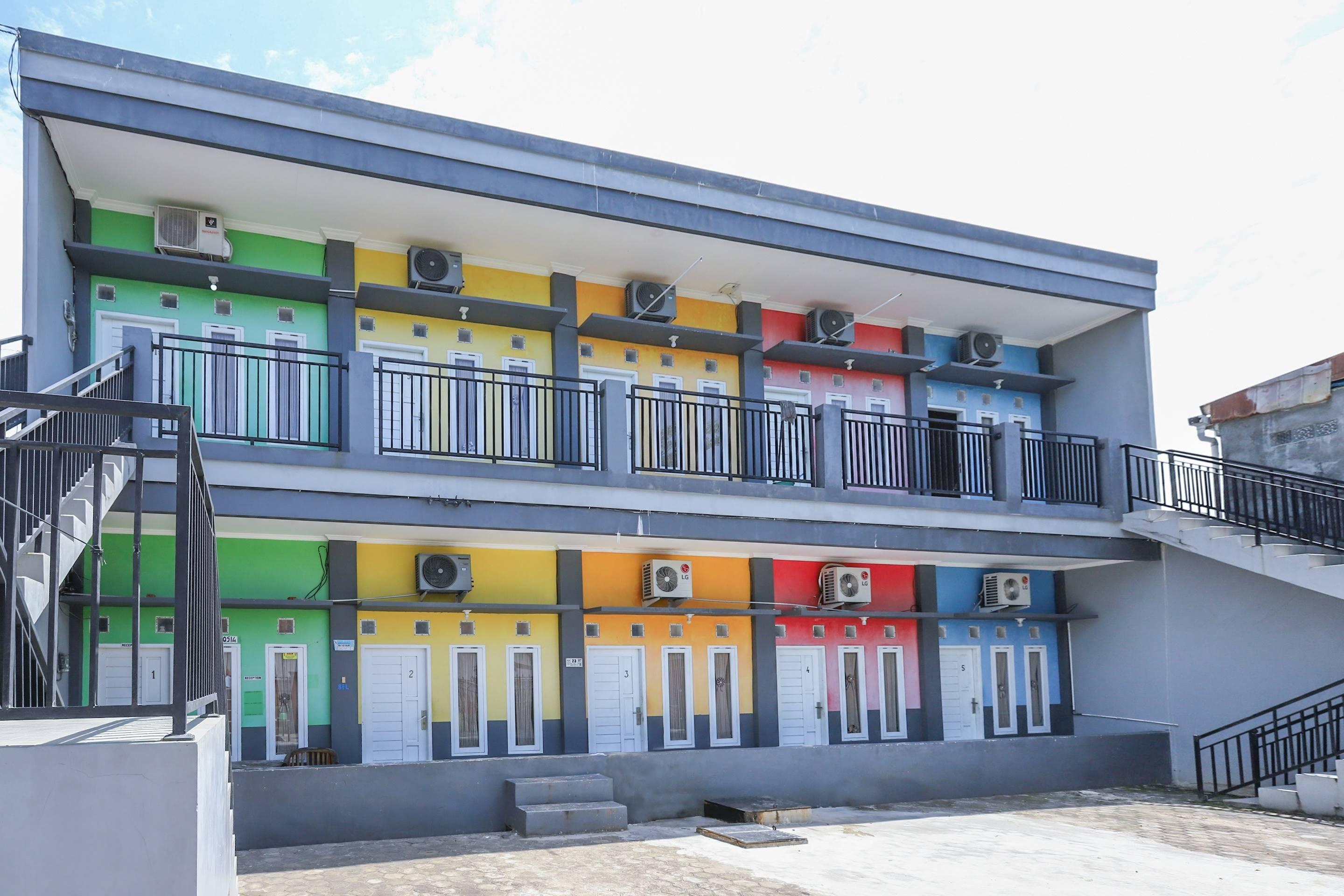 Reddoorz At Pelangi Guest House Balikpapan  Exterior photo